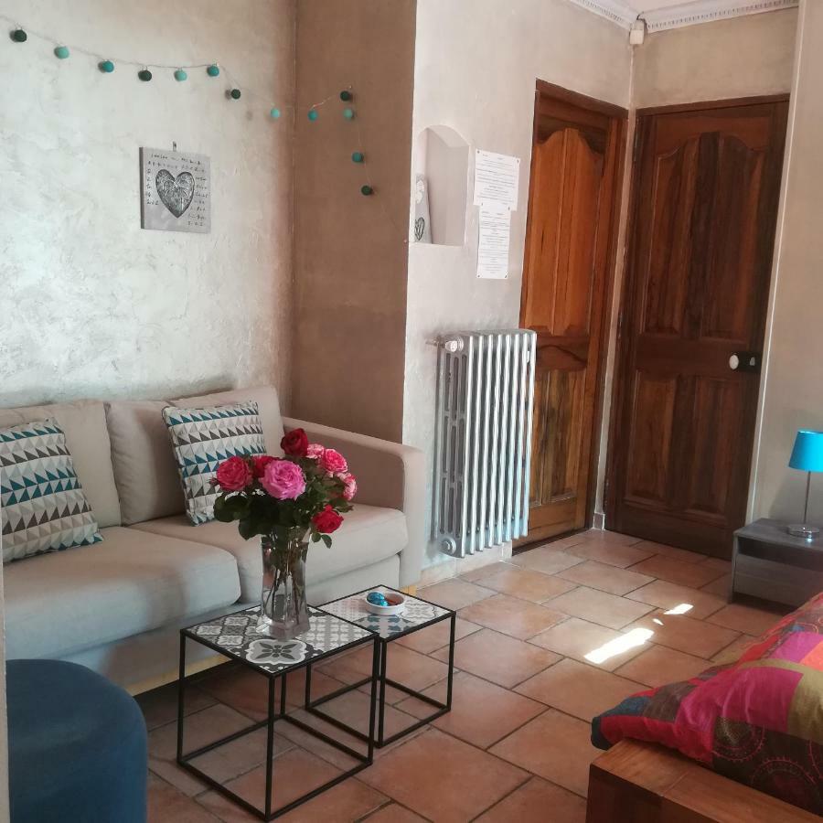 Appartements Dans Villa Privee Avec Piscine, Jardin, Parking Clos, Wifi, Climatisation メルイユ エクステリア 写真